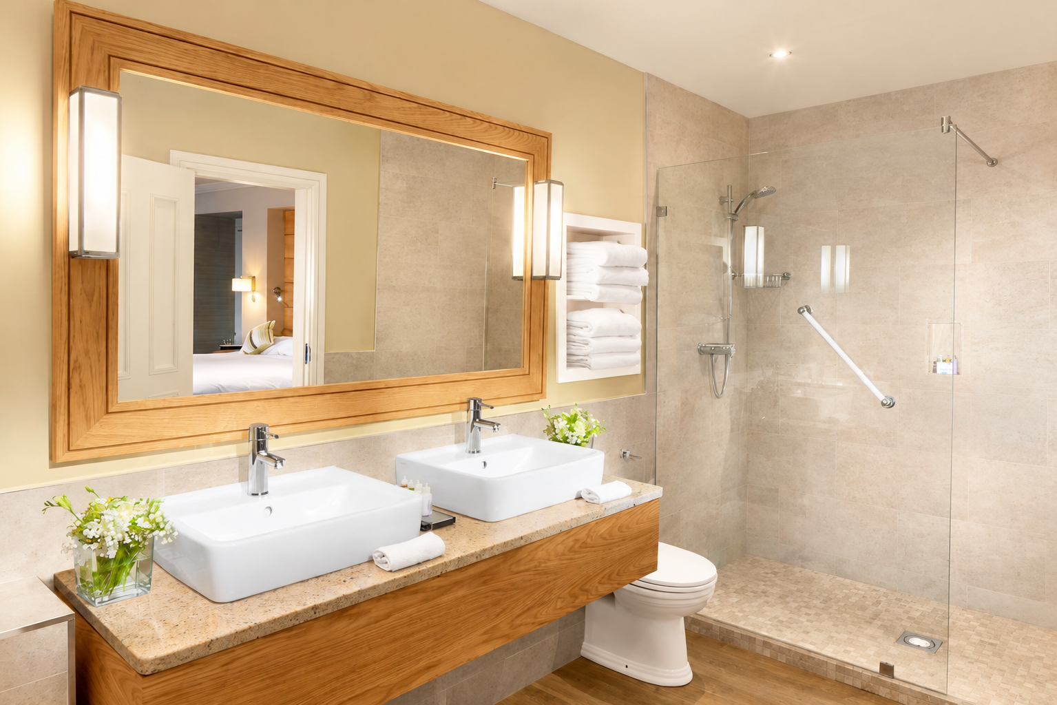 En-suite bathroom